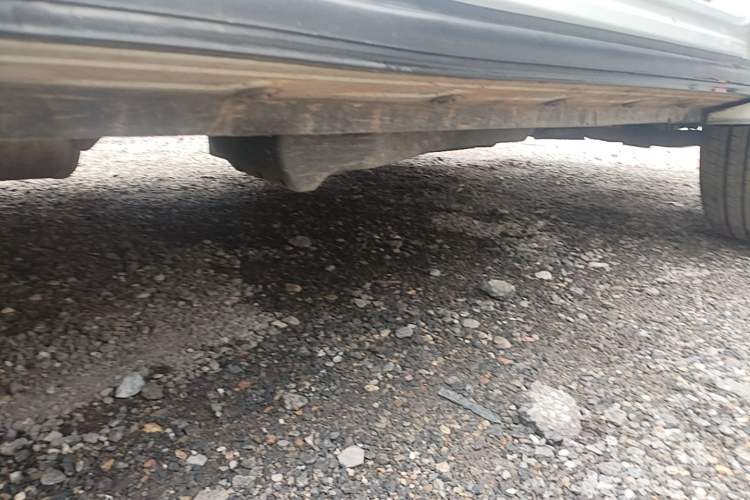 Used Toyota RAV4 2015 2.0L CVT 4x4 Trend Edition Right Side Sill
