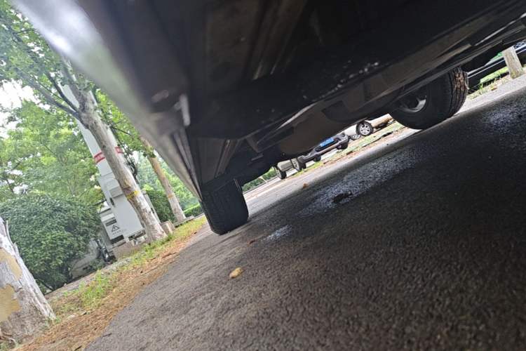 Used Toyota RAV4 2015 2.0L CVT Four-Wheel Drive New Edition Right Side Sill
