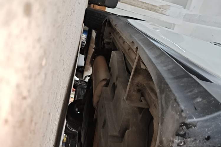 Used Toyota RAV4 2015 2.5L Automatic 4x4 Elite Edition Right Side Sill