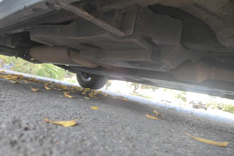 Used Toyota RAV4 2015 2.0L CVT Two-Wheel Drive Fashion Edition Right Side Sill
