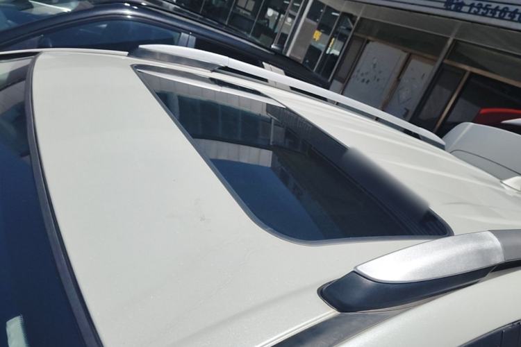 Used Toyota RAV4 2015 2.0L CVT Two-Wheel Drive Fashion Edition Roof