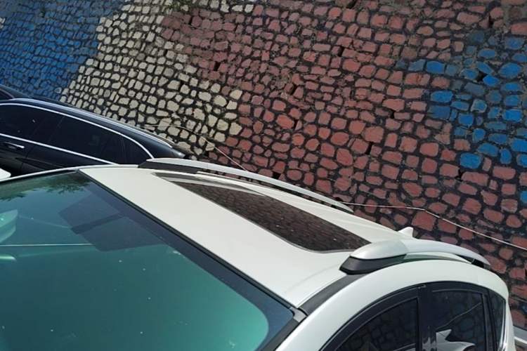 Used Toyota RAV4 2015 2.0L CVT Two-Wheel Drive Fashion Edition Roof