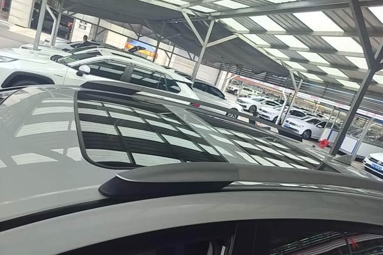 Used Toyota RAV4 2015 2.5L Automatic 4x4 Elite Edition Roof