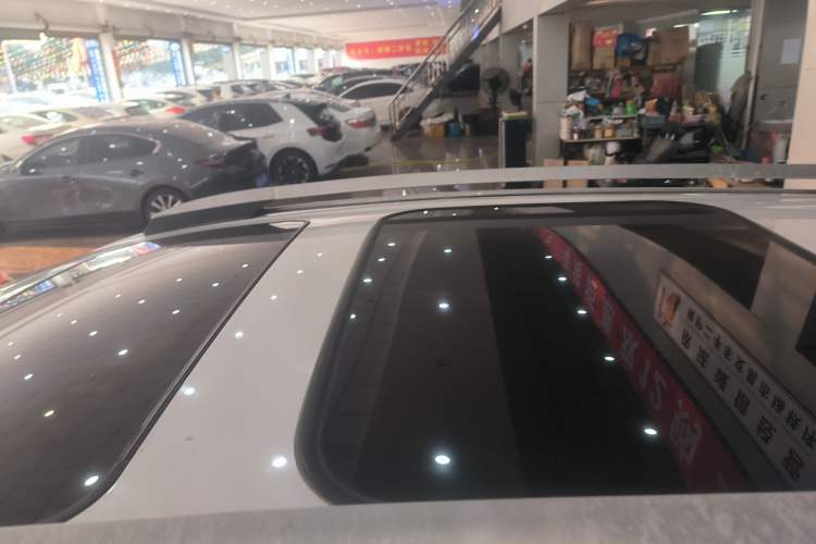 Used Toyota RAV4 2015 2.5L Automatic 4x4 Elite Edition Roof