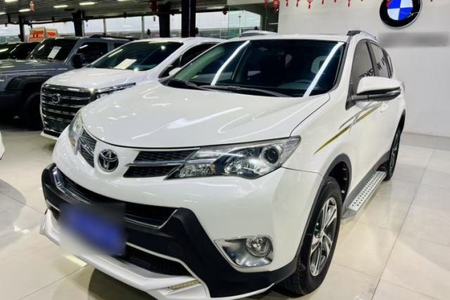 Used Toyota RAV4 2015 2.0L CVT Two-Wheel Drive Fashion Edition