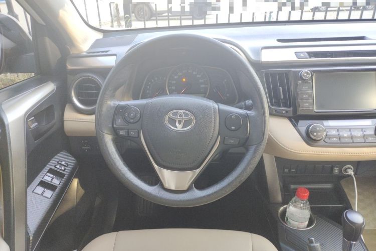 Used Toyota RAV4 2015 2.0L CVT Two-Wheel Drive Fashion Edition Steering Wheel