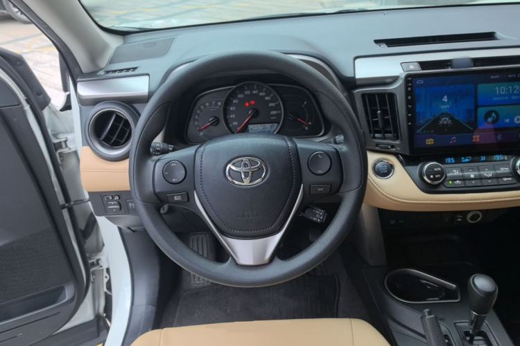 Used Toyota RAV4 2015 2.0L CVT Two-Wheel Drive Fashion Edition Steering Wheel