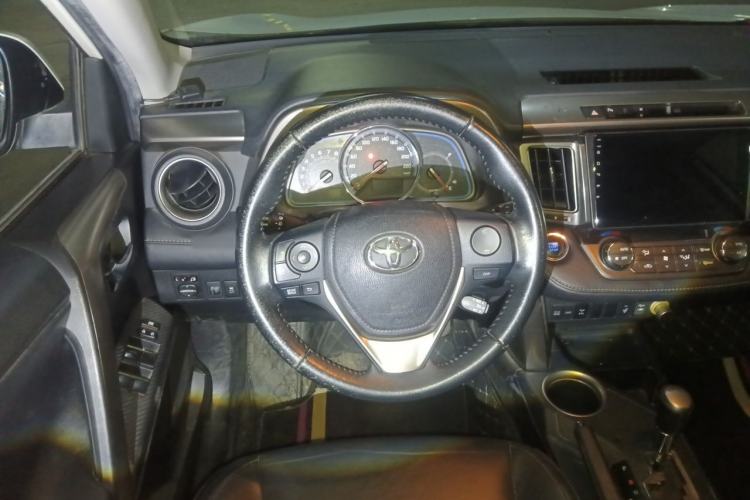 Used Toyota RAV4 2015 2.0L CVT Four-Wheel Drive New Edition Steering Wheel