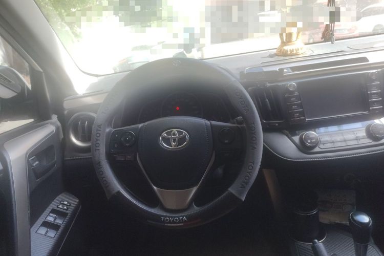 Used Toyota RAV4 2015 2.0L CVT Two-Wheel Drive Fashion Edition Steering Wheel