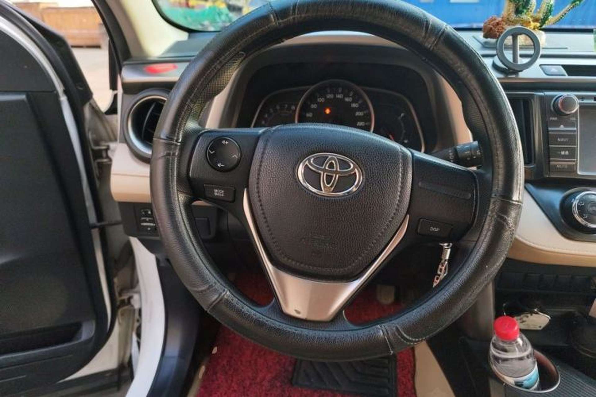 Used Toyota RAV4 2015 2.0L Manual Two-Wheel Drive Urban Edition Steering Wheel