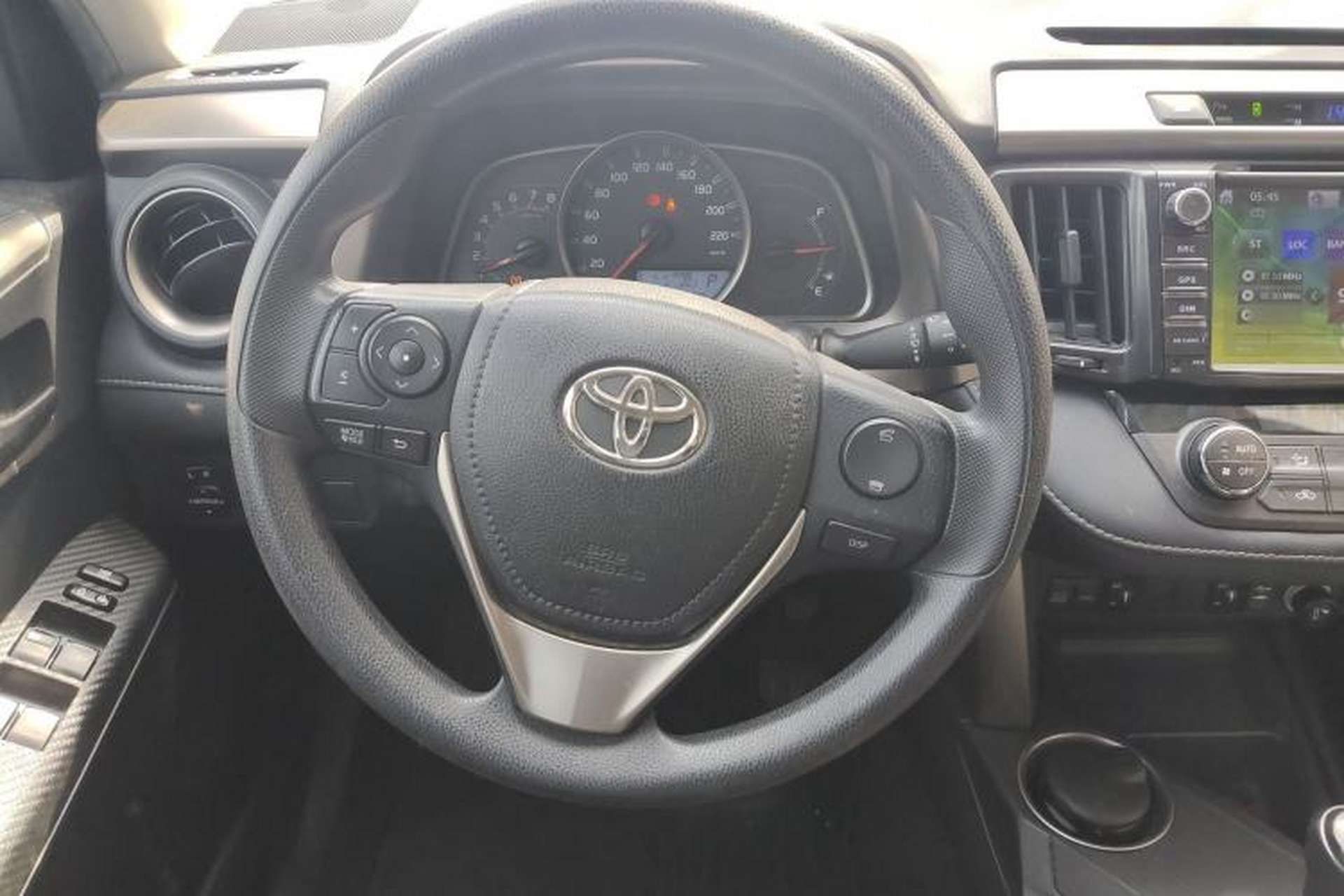 Used Toyota RAV4 2015 2.0L CVT Two-Wheel Drive Fashion Edition Steering Wheel