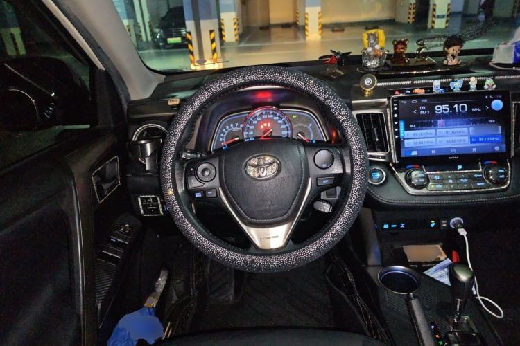 Used Toyota RAV4 2015 2.0L CVT Four-Wheel Drive New Edition Steering Wheel