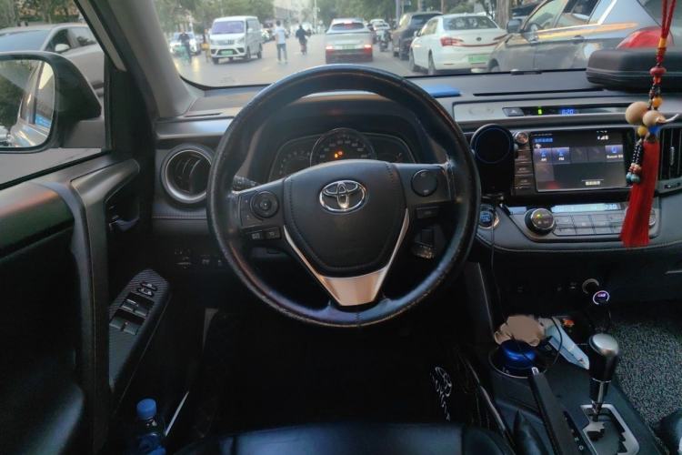 Used Toyota RAV4 2015 2.0L CVT Four-Wheel Drive New Edition Steering Wheel