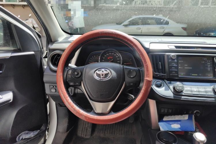 Used Toyota RAV4 2015 2.0L CVT Four-Wheel Drive New Edition Steering Wheel