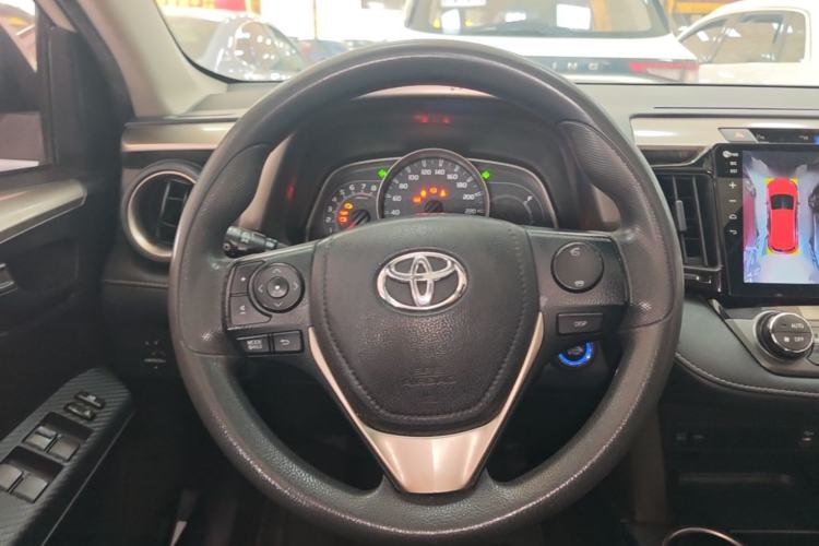 Used Toyota RAV4 2015 2.0L CVT Two-Wheel Drive Fashion Edition Steering Wheel
