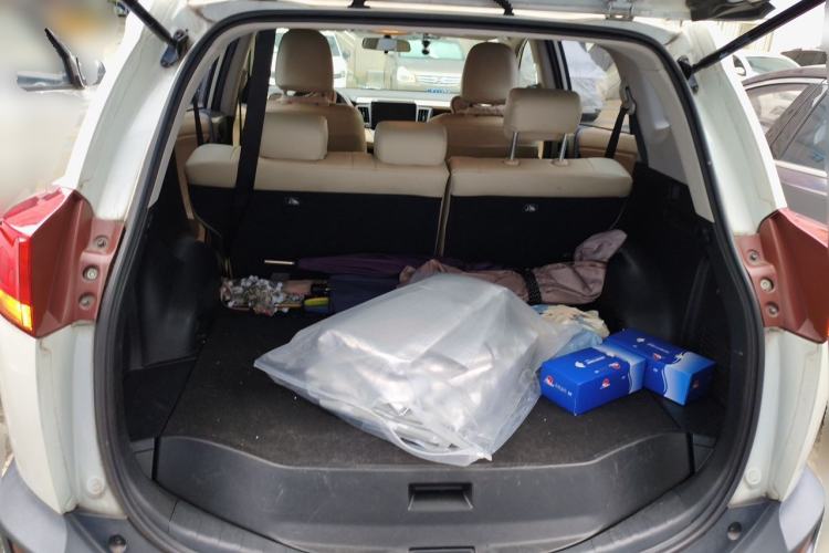 Used Toyota RAV4 2015 2.0L CVT Two-Wheel Drive Urban Edition Trunk