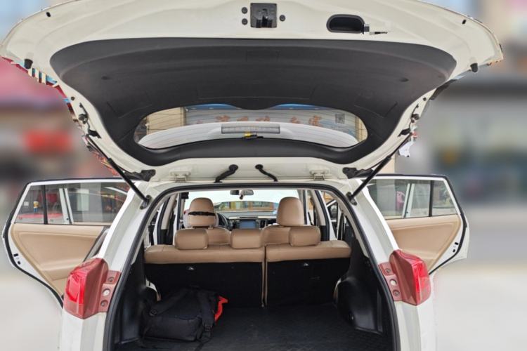 Used Toyota RAV4 2015 2.0L CVT Two-Wheel Drive Urban Edition Trunk