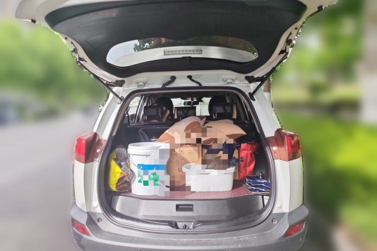 Used Toyota RAV4 2015 2.5L Automatic 4x4 Elite Edition Trunk