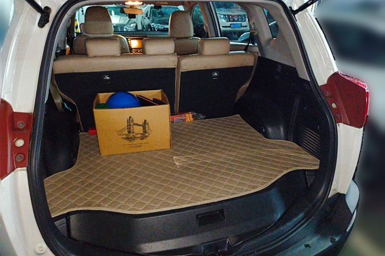 Used Toyota RAV4 2015 2.0L CVT Two-Wheel Drive Urban Edition Trunk