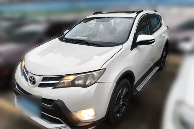 Used Toyota RAV4 2015 2.0L CVT Two-Wheel Drive Fashion Edition