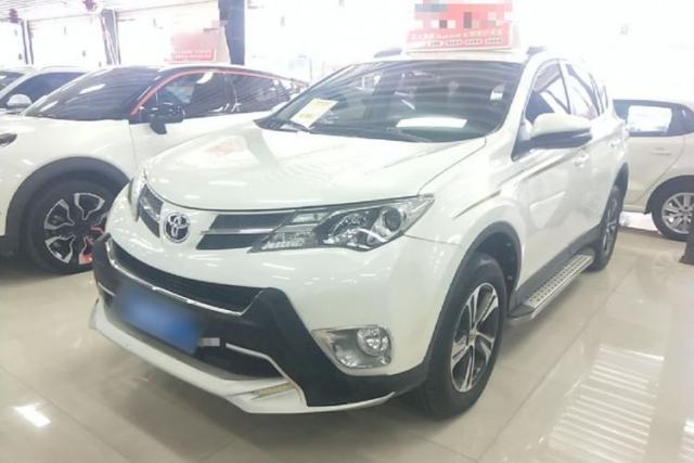 Used Toyota RAV4 2015 2.0L CVT Two-Wheel Drive Fashion Edition