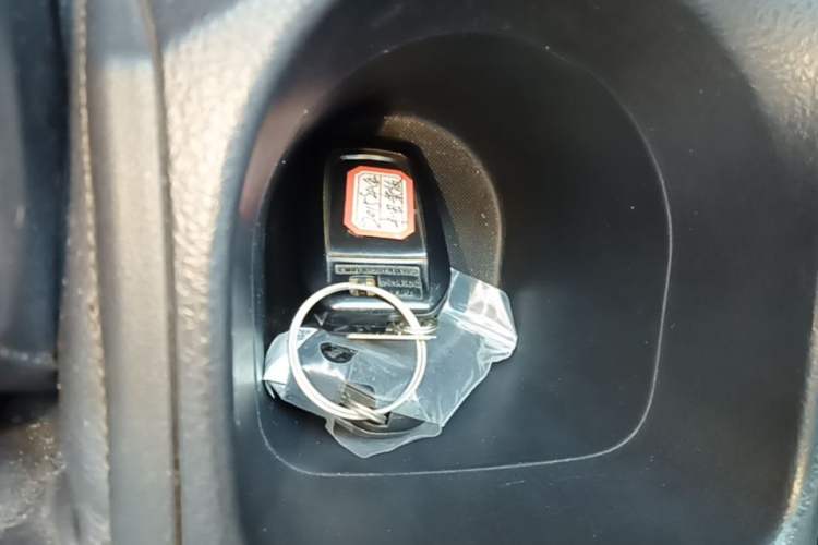 Used Toyota RAV4 2015 2.0L CVT Four-Wheel Drive New Edition Vehicle Key