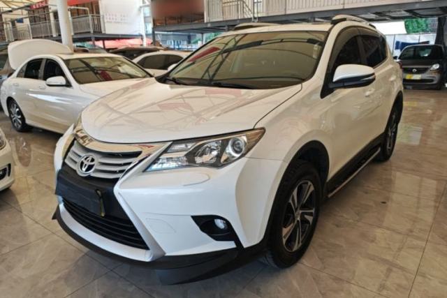Used Toyota RAV4 2015 2.0L CVT Two-Wheel Drive Fashion Edition
