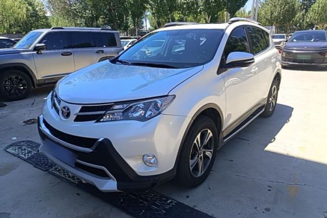 Used Toyota RAV4 2015 2.0L CVT Two-Wheel Drive Fashion Edition