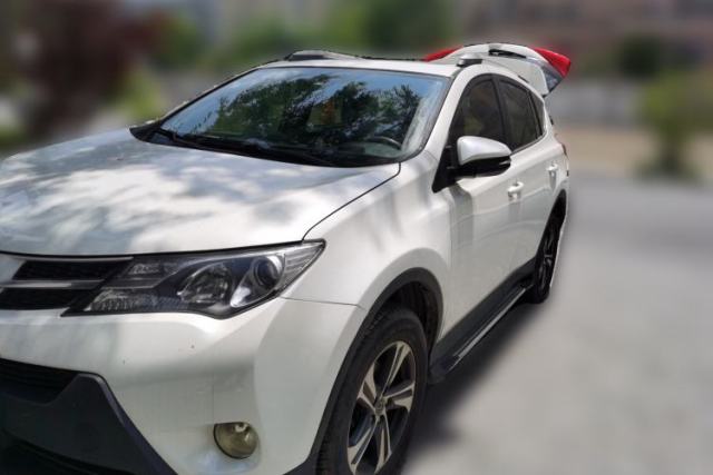 Used Toyota RAV4 2015 2.0L CVT Two-Wheel Drive Fashion Edition
