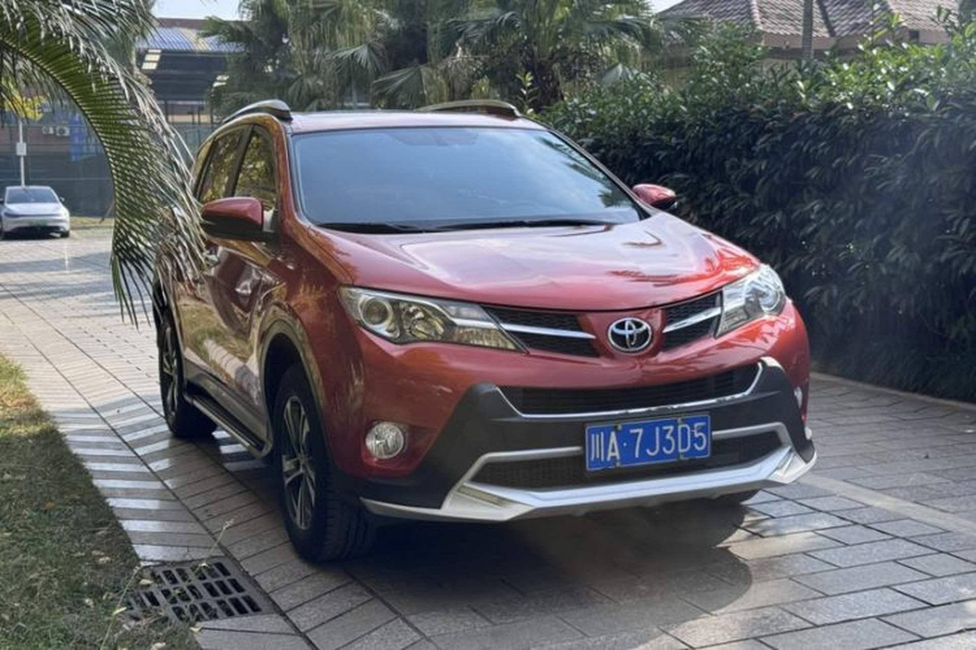 Used Toyota RAV4 2015 2.0L CVT Four-Wheel Drive New Edition Exterior 6