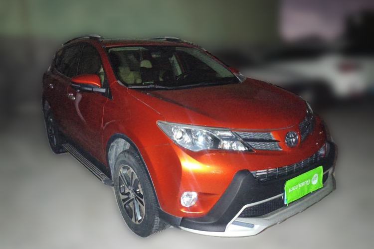 Used Toyota RAV4 2015 2.0L CVT Four-Wheel Drive New Edition Front Right 45 Deg