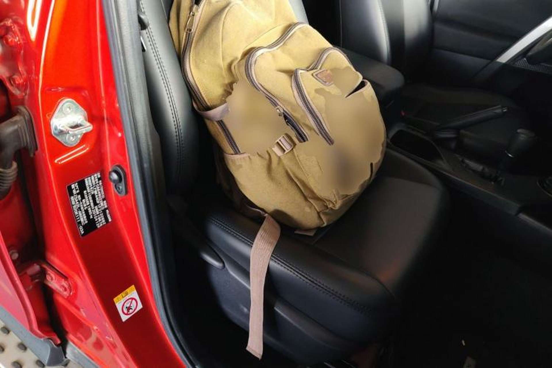 Used Toyota RAV4 2015 2.0L CVT Two-Wheel Drive Fashion Edition Right Front Seat