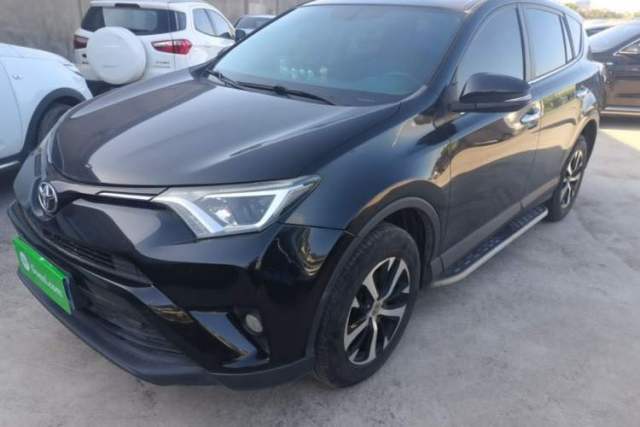Used Toyota RAV4 2016 2.0L CVT Two-Wheel Drive Fashion Edition China V Standard