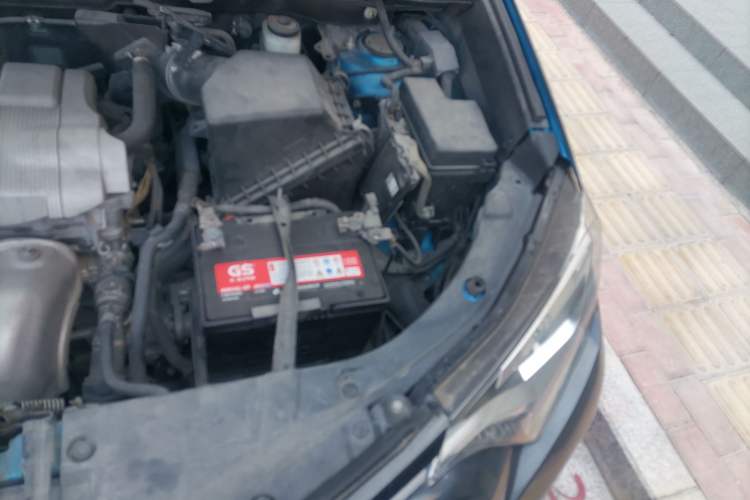 Used Toyota RAV4 2016 2.5L Automatic 4x4 Elite Edition Engine Bay Left