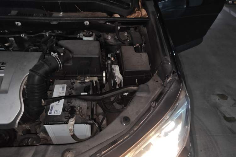 Used Toyota RAV4 2016 2.0L CVT Two-Wheel Drive Fashion Edition China V Standard Engine Bay Left
