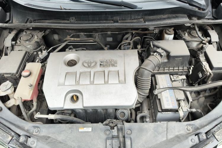 Used Toyota RAV4 2016 2.0L CVT Two-Wheel Drive Fashion Edition China V Standard Engine Bay