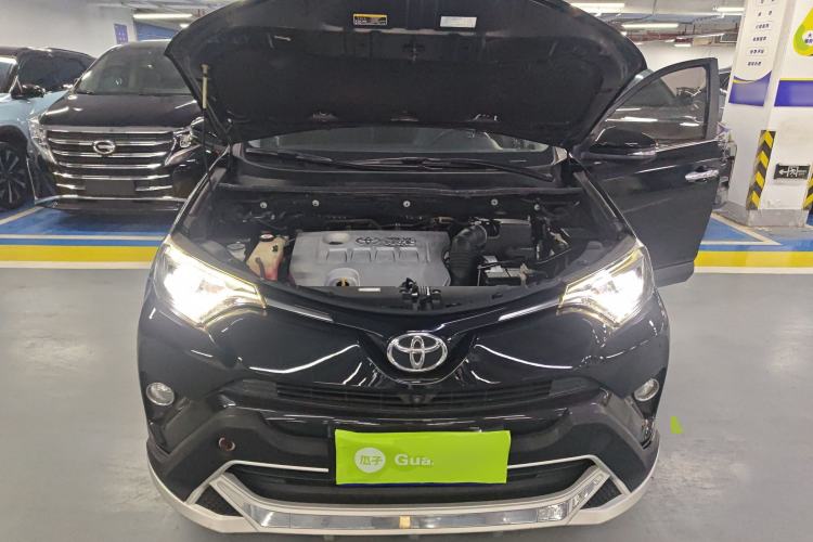Used Toyota RAV4 2016 2.0L CVT Two-Wheel Drive Smart Edition China V Standard Engine Bay