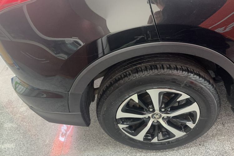 Used Toyota RAV4 2016 2.0L CVT Two-Wheel Drive Fashion Edition China V Standard Exterior 4