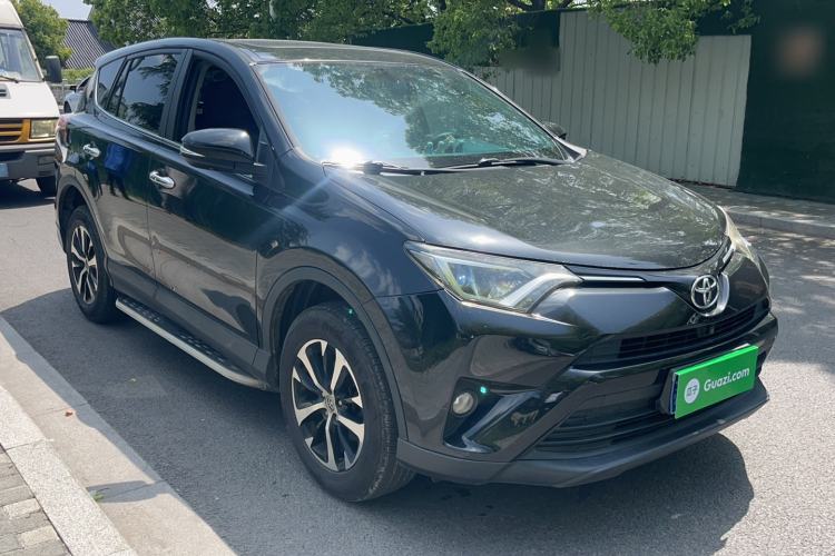 Used Toyota RAV4 2016 2.0L CVT Two-Wheel Drive Fashion Edition China V Standard Exterior 5