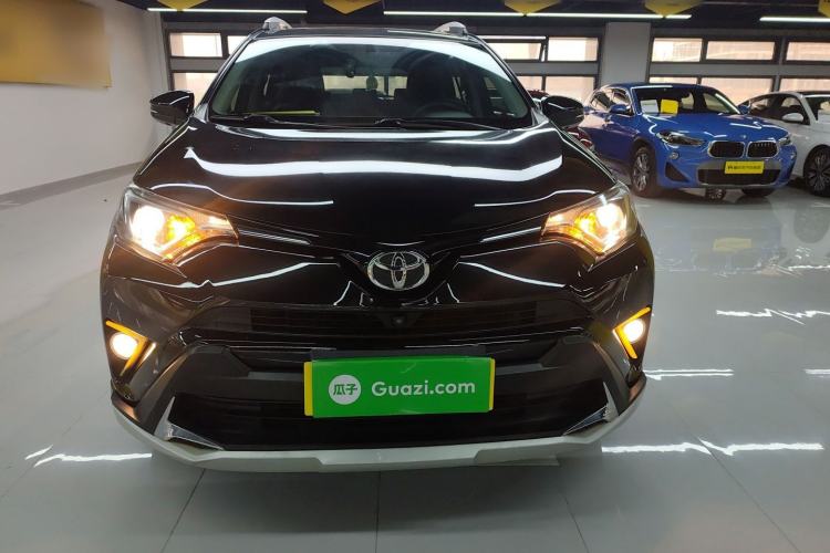 Used Toyota RAV4 2016 2.0L CVT Two-Wheel Drive Comfort Edition China V Standard Front