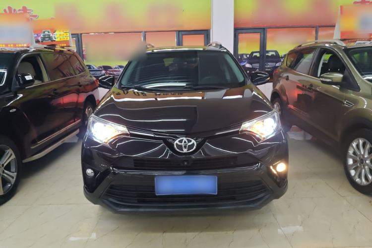 Used Toyota RAV4 2016 2.0L CVT Two-Wheel Drive Fashion Edition China V Standard Front
