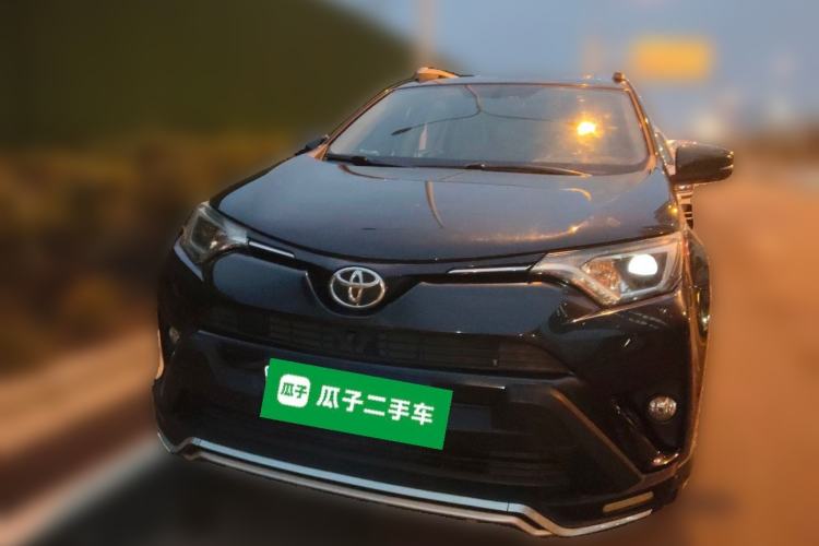 Used Toyota RAV4 2016 2.0L CVT Two-Wheel Drive Fashion Edition China V Standard Front
