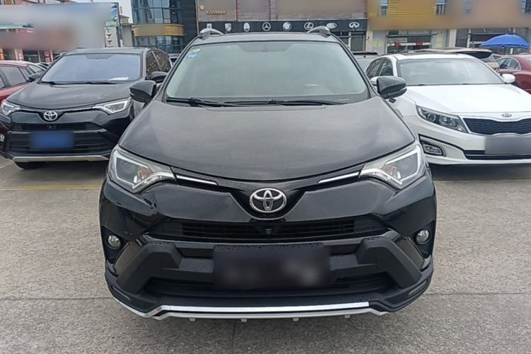 Used Toyota RAV4 2016 2.0L CVT Two-Wheel Drive Fashion Edition China V Standard Front