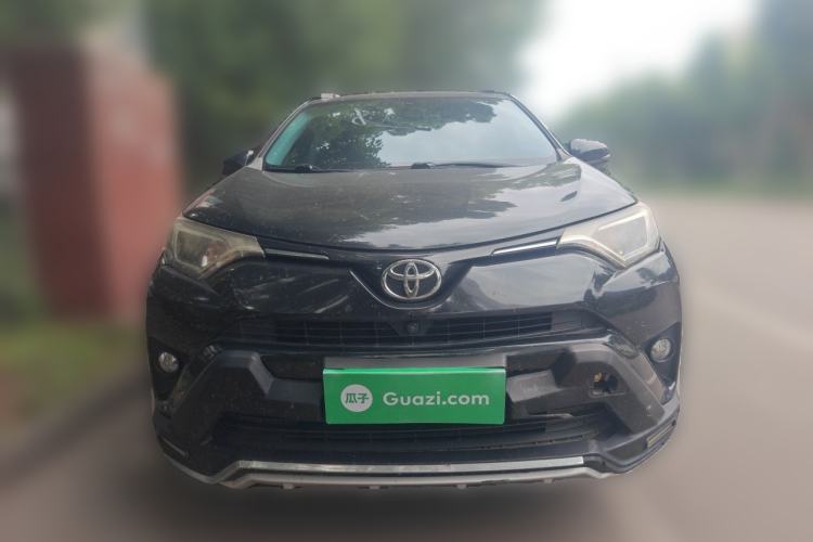 Used Toyota RAV4 2016 2.0L CVT Two-Wheel Drive Fashion Edition China V Standard Front