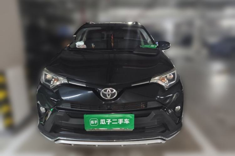 Used Toyota RAV4 2016 2.0L CVT Two-Wheel Drive Fashion Edition China V Standard Front