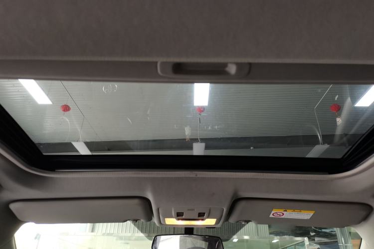 Used Toyota RAV4 2016 2.0L CVT Two-Wheel Drive Fashion Edition China V Standard Headliner