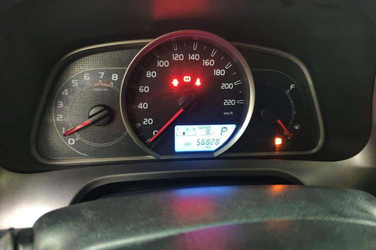 Used Toyota RAV4 2016 2.0L CVT Two-Wheel Drive Comfort Edition China V Standard Instrument Cluster