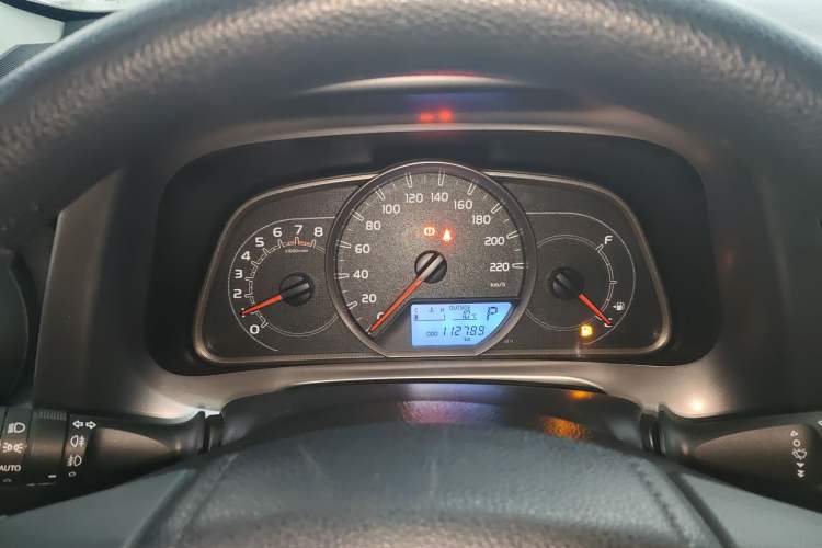 Used Toyota RAV4 2016 2.0L CVT Two-Wheel Drive Fashion Edition China V Standard Instrument Cluster