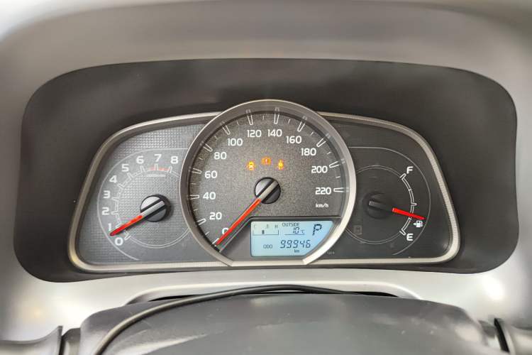 Used Toyota RAV4 2016 2.0L CVT Two-Wheel Drive Fashion Edition China V Standard Instrument Cluster