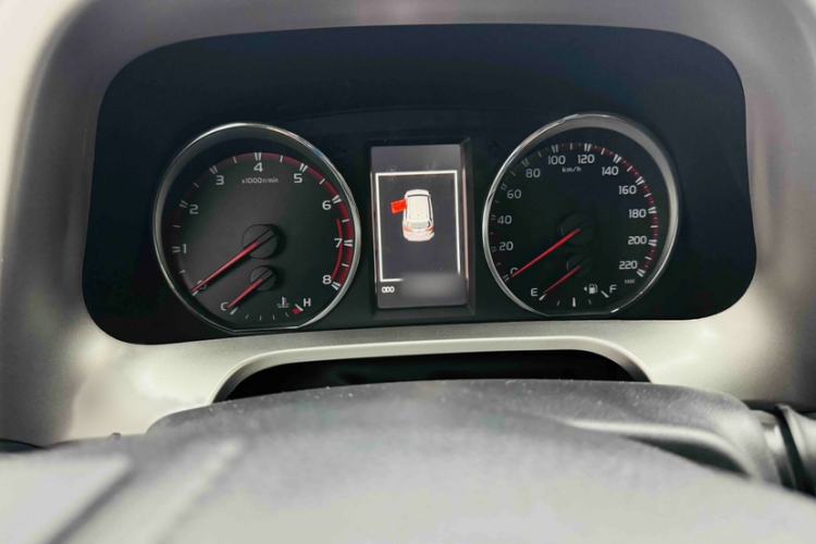 Used Toyota RAV4 2016 2.0L CVT Two-Wheel Drive Smart Edition China V Standard Instrument Cluster